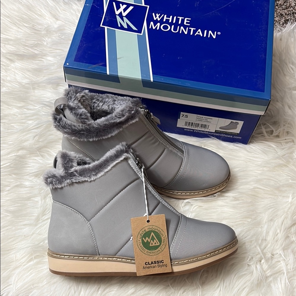 NEW In Box White Mountain Light Grey Fabric Tamarin Booties Size 7.5